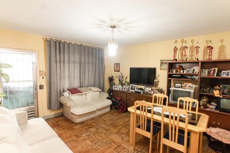 Apartamento à venda com 84m², 2 quartos e sem vaga Apartamento à venda com 84m², 2 quartos e sem vagaSala