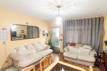 Apartamento à venda com 84m², 2 quartos e sem vaga Apartamento à venda com 84m², 2 quartos e sem vagaSala