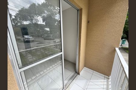 Apartamento à venda com 53m², 2 quartos e sem vaga Apartamento à venda com 53m², 2 quartos e sem vagaVaranda - Sala