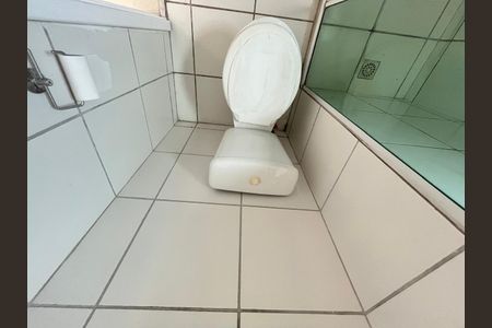 Apartamento à venda com 53m², 2 quartos e sem vaga Apartamento à venda com 53m², 2 quartos e sem vagaBanheiro Social