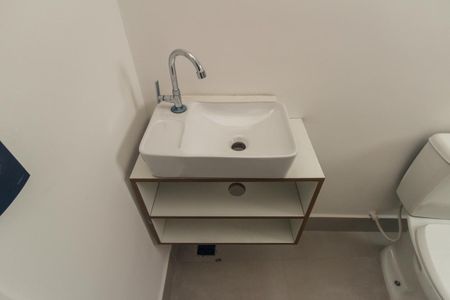 Studio para alugar com 32m², 1 quarto e sem vaga Studio para alugar com 32m², 1 quarto e sem vagaBanheiro