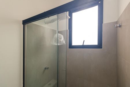 Studio para alugar com 32m², 1 quarto e sem vaga Studio para alugar com 32m², 1 quarto e sem vagaBanheiro