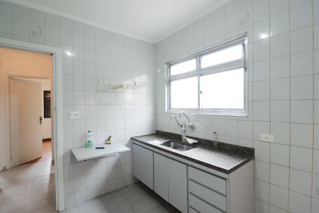 Apartamento para alugar com 57m², 2 quartos e sem vaga Apartamento para alugar com 57m², 2 quartos e sem vagaCozinha e Área de Serviço