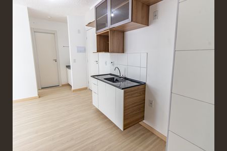 Apartamento para alugar com 37m², 2 quartos e sem vaga Apartamento para alugar com 37m², 2 quartos e sem vagaCozinha e Área de Serviço