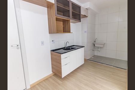 Apartamento para alugar com 37m², 2 quartos e sem vaga Apartamento para alugar com 37m², 2 quartos e sem vagaCozinha e Área de Serviço