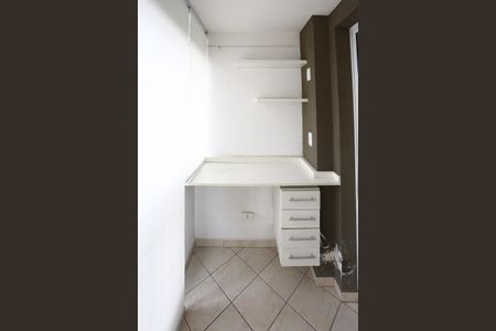 Apartamento à venda com 60m², 2 quartos e 1 vagaVaranda