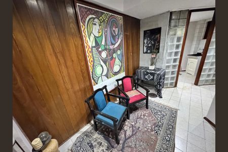 Casa para alugar com 250m², 4 quartos e 3 vagas Casa para alugar com 250m², 4 quartos e 3 vagasSala