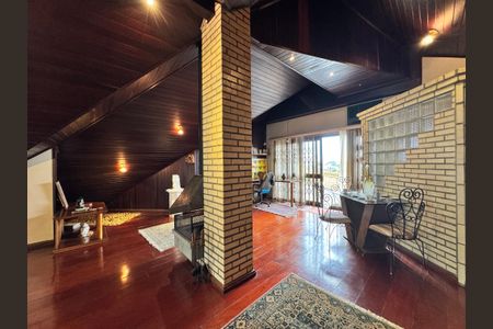 Casa para alugar com 250m², 4 quartos e 3 vagas Casa para alugar com 250m², 4 quartos e 3 vagasÁrea comum