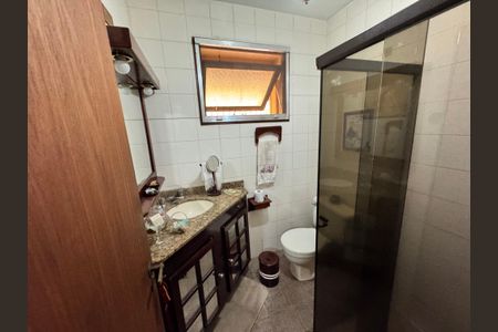 Casa para alugar com 250m², 4 quartos e 3 vagas Casa para alugar com 250m², 4 quartos e 3 vagasBanheiro