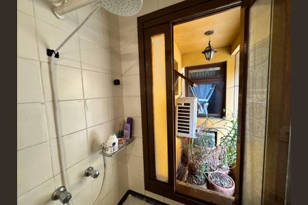 Casa para alugar com 250m², 4 quartos e 3 vagas Casa para alugar com 250m², 4 quartos e 3 vagasBanheiro do Quarto 4