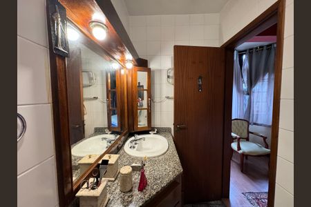 Casa para alugar com 250m², 4 quartos e 3 vagas Casa para alugar com 250m², 4 quartos e 3 vagasBanheiro do Quarto 4