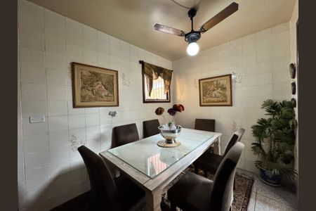 Casa para alugar com 250m², 4 quartos e 3 vagas Casa para alugar com 250m², 4 quartos e 3 vagasSala de Jantar