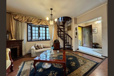 Casa para alugar com 250m², 4 quartos e 3 vagas Casa para alugar com 250m², 4 quartos e 3 vagasSala 2