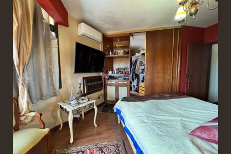 Casa para alugar com 250m², 4 quartos e 3 vagas Casa para alugar com 250m², 4 quartos e 3 vagasQuarto 4