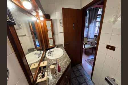 Casa para alugar com 250m², 4 quartos e 3 vagas Casa para alugar com 250m², 4 quartos e 3 vagasBanheiro do Quarto 4