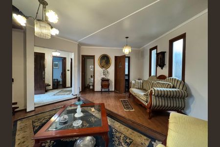 Casa para alugar com 250m², 4 quartos e 3 vagas Casa para alugar com 250m², 4 quartos e 3 vagasSala 2