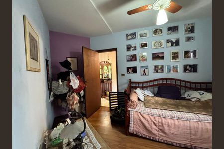 Casa para alugar com 250m², 4 quartos e 3 vagas Casa para alugar com 250m², 4 quartos e 3 vagasQuarto 1