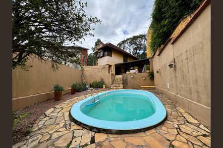 Casa para alugar com 250m², 4 quartos e 3 vagas Casa para alugar com 250m², 4 quartos e 3 vagasÁrea comum