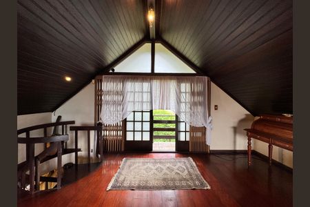 Casa para alugar com 250m², 4 quartos e 3 vagas Casa para alugar com 250m², 4 quartos e 3 vagasÁrea comum