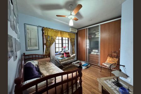 Casa para alugar com 250m², 4 quartos e 3 vagas Casa para alugar com 250m², 4 quartos e 3 vagasQuarto 1