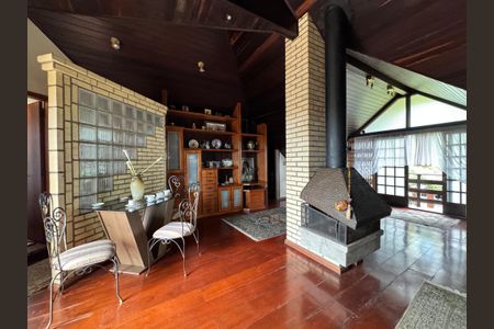 Casa para alugar com 250m², 4 quartos e 3 vagas Casa para alugar com 250m², 4 quartos e 3 vagasÁrea comum