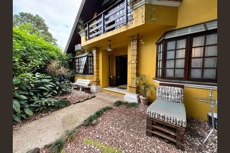 Casa para alugar com 250m², 4 quartos e 3 vagas Casa para alugar com 250m², 4 quartos e 3 vagasÁrea Externa