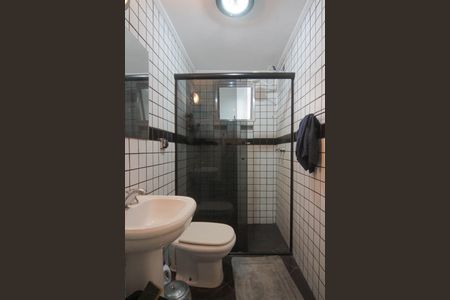 Casa para alugar com 800m², 5 quartos e 4 vagasBanheiro 1