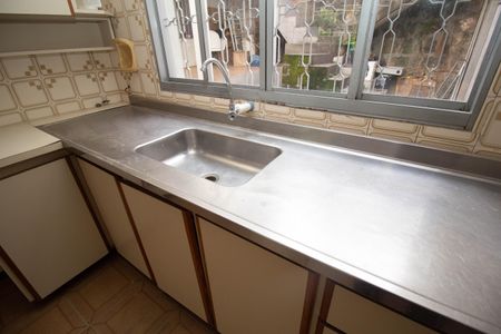 Casa para alugar com 800m², 5 quartos e 4 vagasCozinha