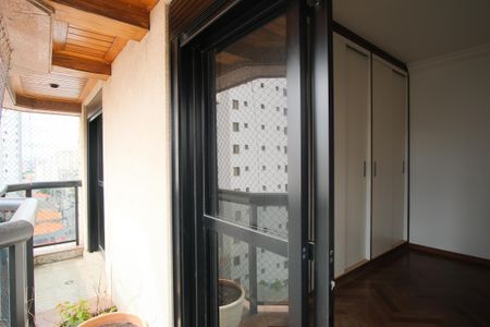 Apartamento à venda com 200m², 3 quartos e 3 vagasVaranda da Suíte 2