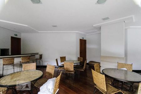 Apartamento à venda com 200m², 3 quartos e 3 vagas Apartamento à venda com 200m², 3 quartos e 3 vagasÁrea comum