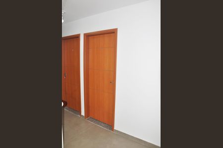 Apartamento à venda com 38m², 2 quartos e sem vaga Apartamento à venda com 38m², 2 quartos e sem vagaHall de entrada