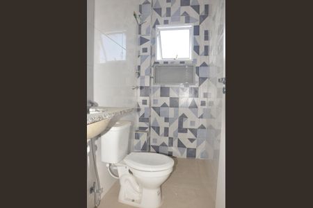 Apartamento à venda com 38m², 2 quartos e sem vaga Apartamento à venda com 38m², 2 quartos e sem vagaBanheiro Social