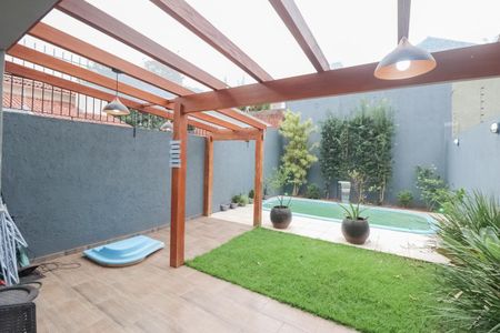 Casa à venda com 218m², 3 quartos e 2 vagas Casa à venda com 218m², 3 quartos e 2 vagasÁrea comum