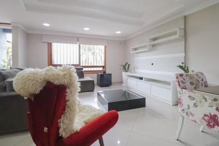 Casa à venda com 218m², 3 quartos e 2 vagas Casa à venda com 218m², 3 quartos e 2 vagasSala