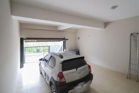Casa à venda com 218m², 3 quartos e 2 vagas Casa à venda com 218m², 3 quartos e 2 vagasÁrea comum