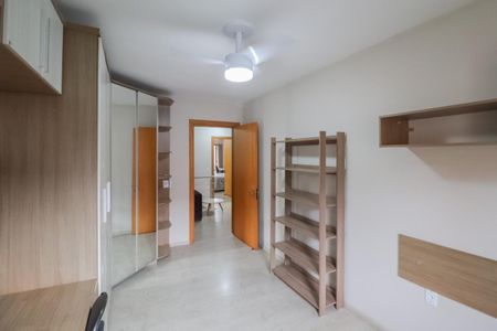 Casa à venda com 218m², 3 quartos e 2 vagas Casa à venda com 218m², 3 quartos e 2 vagasQuarto 2