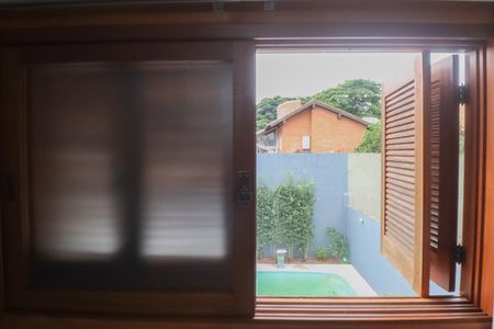 Casa à venda com 218m², 3 quartos e 2 vagas Casa à venda com 218m², 3 quartos e 2 vagasVista - Quarto 3