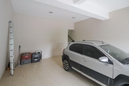 Casa à venda com 218m², 3 quartos e 2 vagas Casa à venda com 218m², 3 quartos e 2 vagasÁrea comum