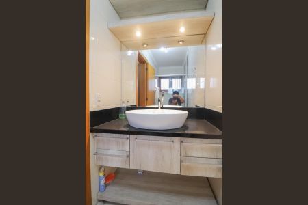 Casa à venda com 218m², 3 quartos e 2 vagas Casa à venda com 218m², 3 quartos e 2 vagasBanheiro - Quarto 1