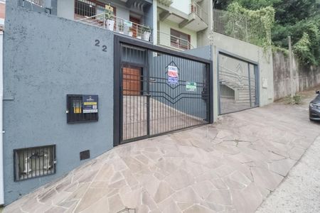 Casa à venda com 218m², 3 quartos e 2 vagas Casa à venda com 218m², 3 quartos e 2 vagasFachada