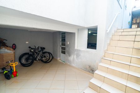 Casa à venda com 100m², 2 quartos e 1 vaga Casa à venda com 100m², 2 quartos e 1 vagaQuintal