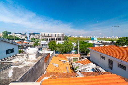 Casa à venda com 100m², 2 quartos e 1 vaga Casa à venda com 100m², 2 quartos e 1 vagaVista da Varanda do Quarto