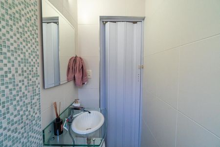 Casa à venda com 100m², 2 quartos e 1 vaga Casa à venda com 100m², 2 quartos e 1 vagaBanheiro Social