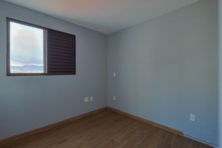 Apartamento à venda com 103m², 4 quartos e 2 vagasQuarto 1