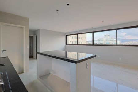 Apartamento à venda com 103m², 4 quartos e 2 vagasCozinha