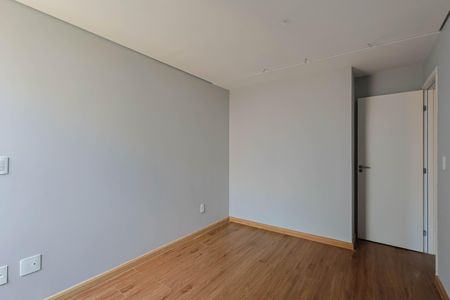 Apartamento à venda com 103m², 4 quartos e 2 vagasQuarto 3