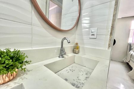 Apartamento à venda com 40m², 2 quartos e sem vaga Apartamento à venda com 40m², 2 quartos e sem vagaBanheiro