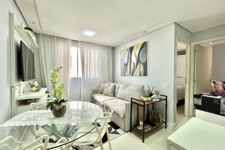 Apartamento à venda com 40m², 2 quartos e sem vaga Apartamento à venda com 40m², 2 quartos e sem vagaSala