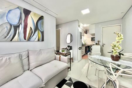 Apartamento à venda com 40m², 2 quartos e sem vaga Apartamento à venda com 40m², 2 quartos e sem vagaSala