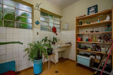 Casa à venda com 380m², 3 quartos e 6 vagas